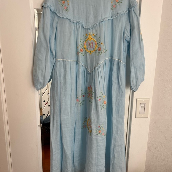 Meadows Camellia Linen Dress - Picture 6 of 6